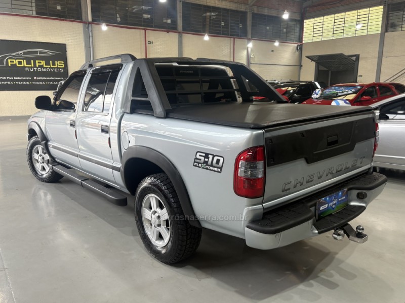S10 2.4 ADVANTAGE 4X2 CD 8V FLEX 4P MANUAL - 2010 - CAXIAS DO SUL
