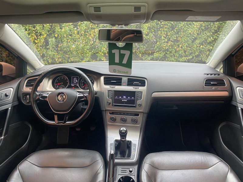 GOLF 1.0 TSI COMFORTLINE 12V TOTAL FLEX 4P MANUAL - 2017 - CAXIAS DO SUL