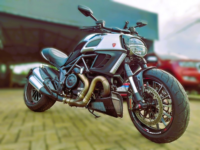 diavel cromo  2013 novo hamburgo