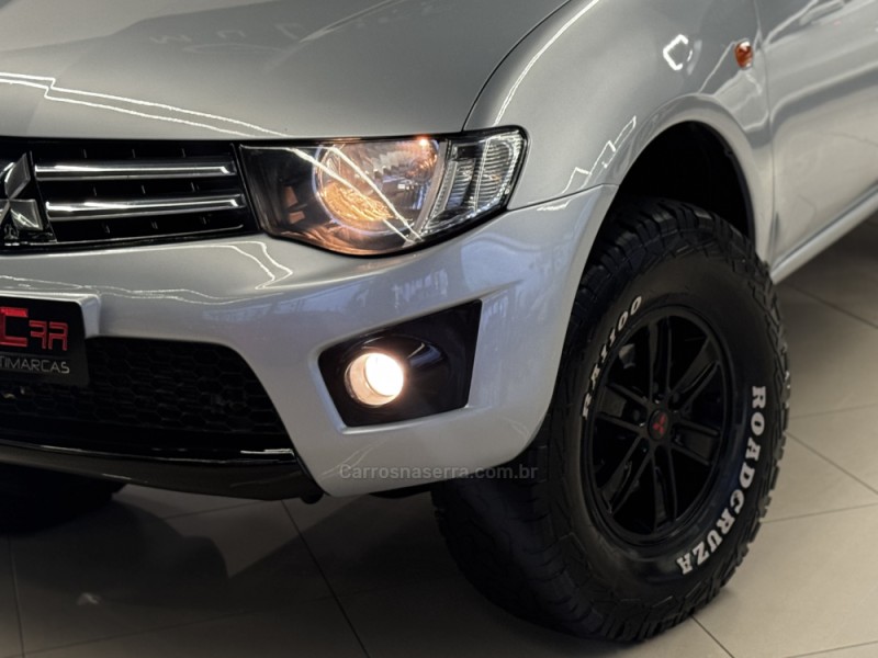 L200 TRITON 3.2 HPE 4X4 CD 16V TURBO INTERCOOLER DIESEL 4P MANUAL - 2012 - DOIS IRMãOS
