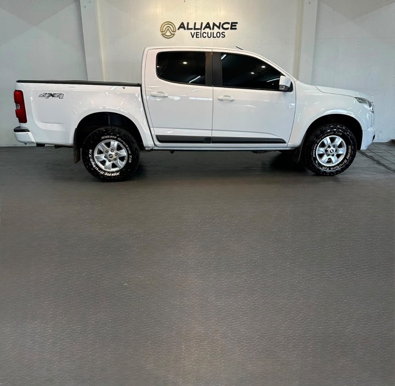 S10 2.8 LT 4X4 CD 16V TURBO DIESEL 4P AUTOMÁTICO - 2013 - CAXIAS DO SUL