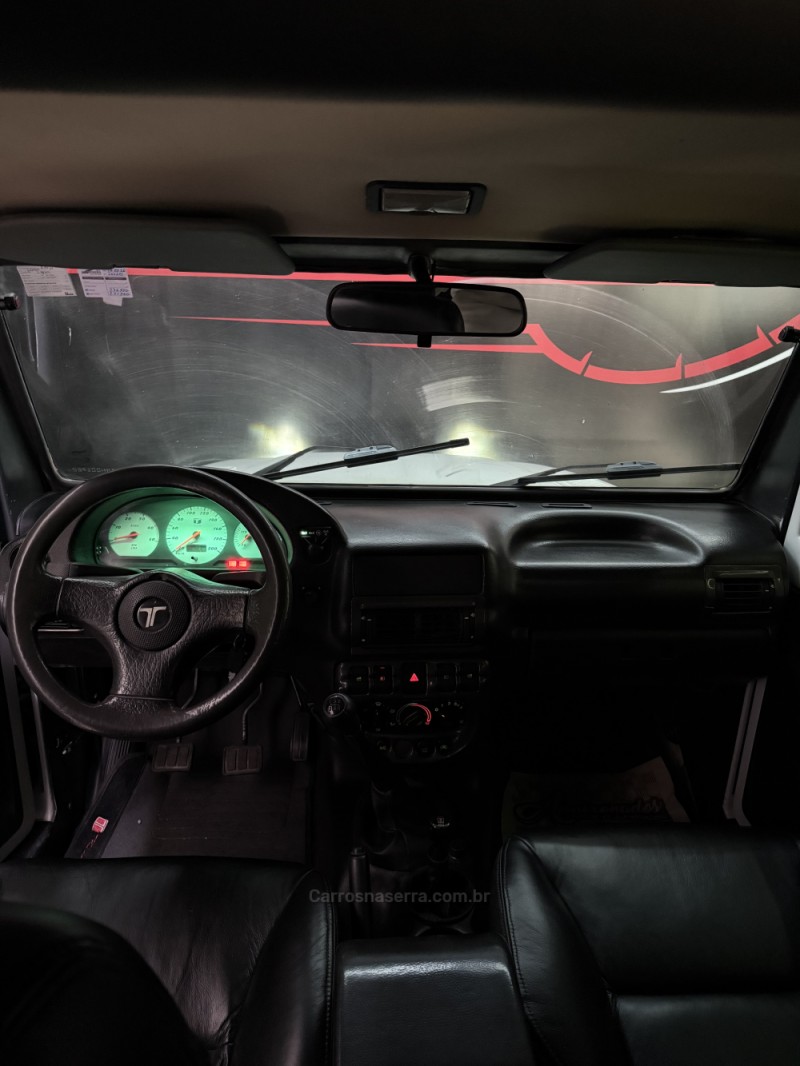 T4 2.8 TETO RÍGIDO 12V TURBO INTERCOOLER DIESEL 2P MANUAL - 2004 - FARROUPILHA