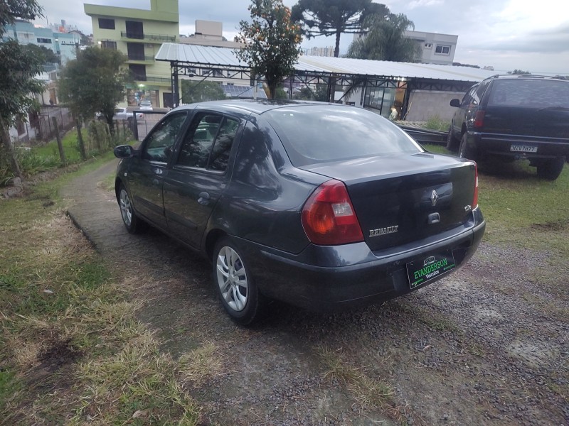 CLIO 1.0 PRIVILÉGE 16V GASOLINA 4P MANUAL - 2003 - CAXIAS DO SUL