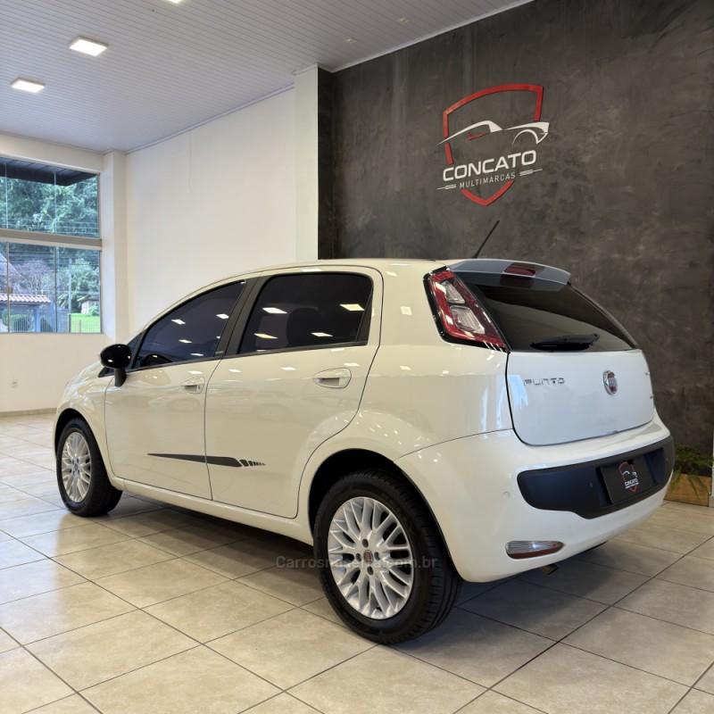 PUNTO 1.6 ESSENCE 16V FLEX 4P MANUAL - 2014 - FARROUPILHA