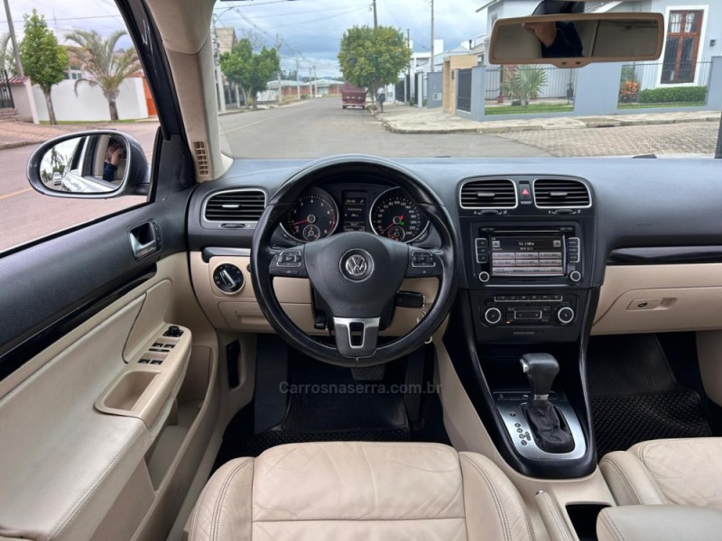 JETTA 2.5 I VARIANT 20V 170CV GASOLINA 4P TIPTRONIC - 2011 - VENâNCIO AIRES