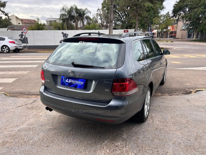 JETTA 2.5 I VARIANT 20V 170CV GASOLINA 4P TIPTRONIC - 2011 - VENâNCIO AIRES