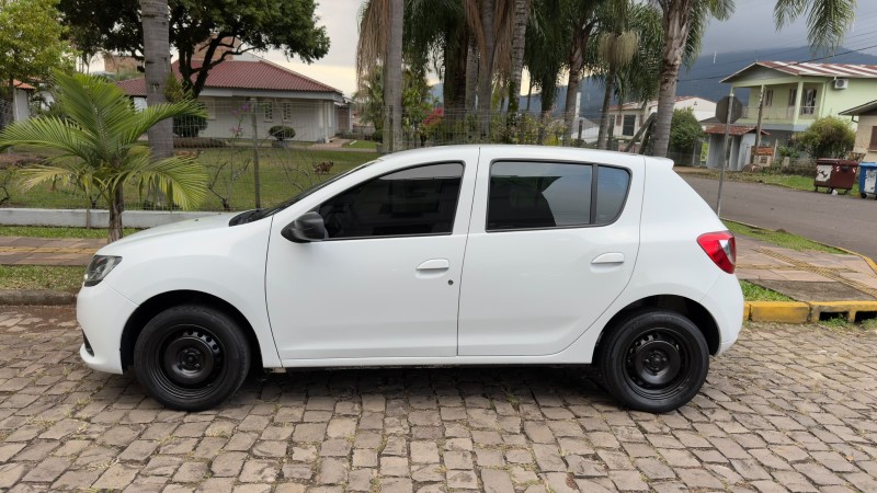 SANDERO 1.0 AUTHENTIQUE 12V FLEX 4P MANUAL - 2018 - FELIZ
