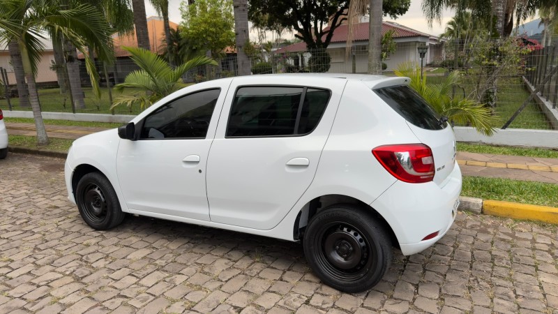 SANDERO 1.0 AUTHENTIQUE 12V FLEX 4P MANUAL - 2018 - FELIZ