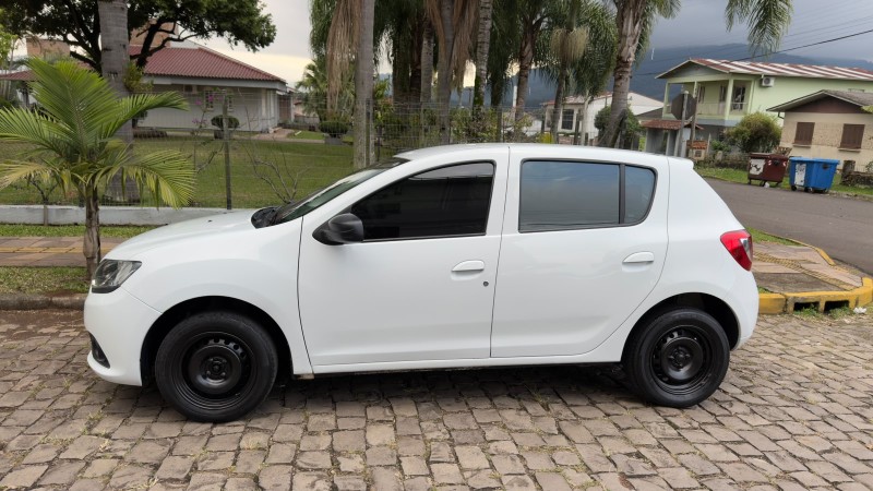 SANDERO 1.0 AUTHENTIQUE 12V FLEX 4P MANUAL - 2018 - FELIZ