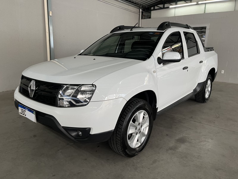 OROCH 1.6 16V EXPRESS FLEX 4P MANUAL - 2022 - CAXIAS DO SUL