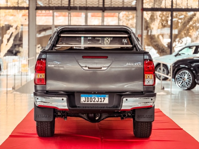HILUX 2.8 SR 4X4 CD 16V DIESEL 4P AUTOMÁTICO - 2024 - NOVA PRATA