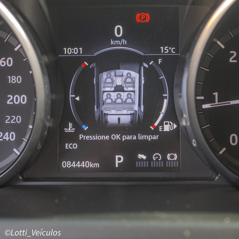 DISCOVERY SPORT 2.2 16V SD4 TURBO DIESEL HSE 4P AUTOMÁTICO - 2018 - FARROUPILHA