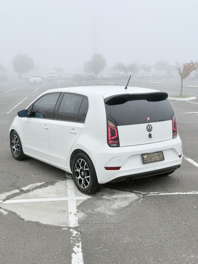 UP 1.0 TSI MOVE UP 12V FLEX 4P MANUAL - 2019 - FARROUPILHA