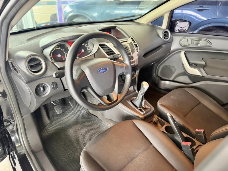 FIESTA 1.6 SE SEDAN 16V FLEX 4P MANUAL - 2011 - CAXIAS DO SUL