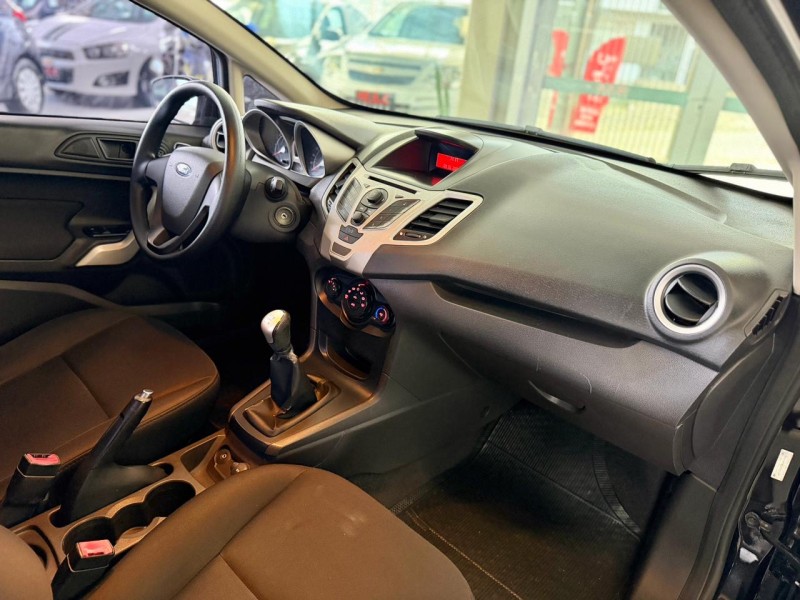 FIESTA 1.6 SE SEDAN 16V FLEX 4P MANUAL - 2011 - CAXIAS DO SUL