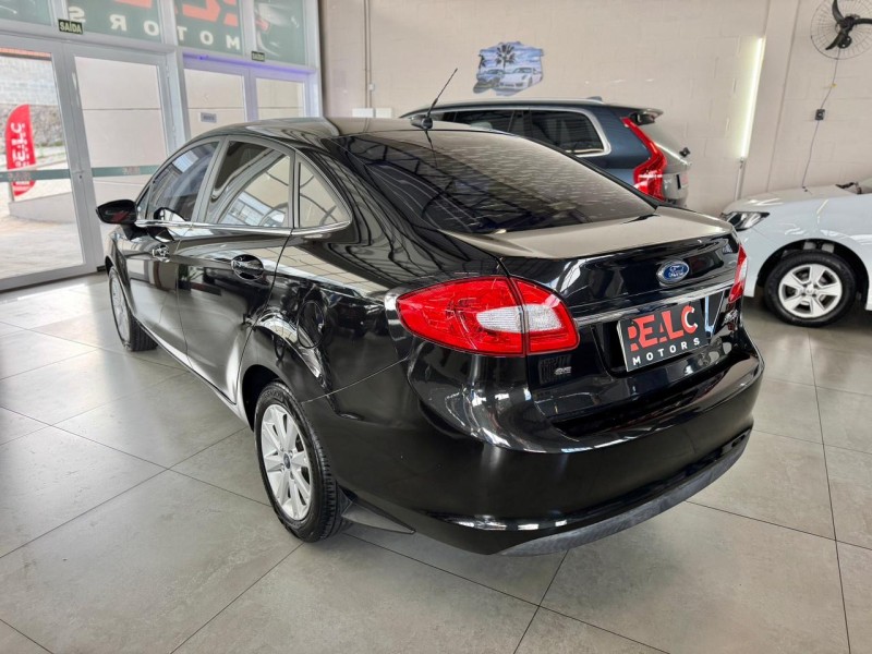 FIESTA 1.6 SE SEDAN 16V FLEX 4P MANUAL - 2011 - CAXIAS DO SUL