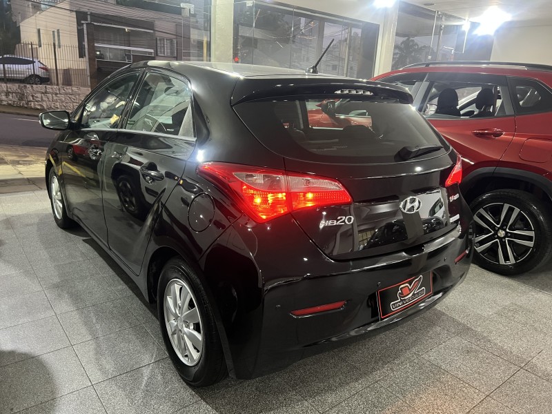HB20 1.6 COMFORT PLUS 16V FLEX 4P AUTOMÁTICO - 2015 - CAXIAS DO SUL
