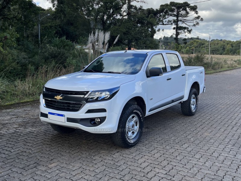 S10 2.8 LS 4X4 CD 16V TURBO DIESEL 4P MANUAL - 2018 - NOVA BASSANO