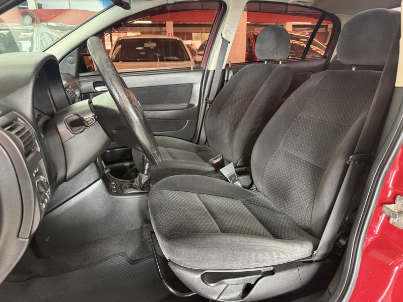 ASTRA 2.0 MPFI ADVANTAGE 8V FLEX 4P MANUAL - 2011 - FARROUPILHA