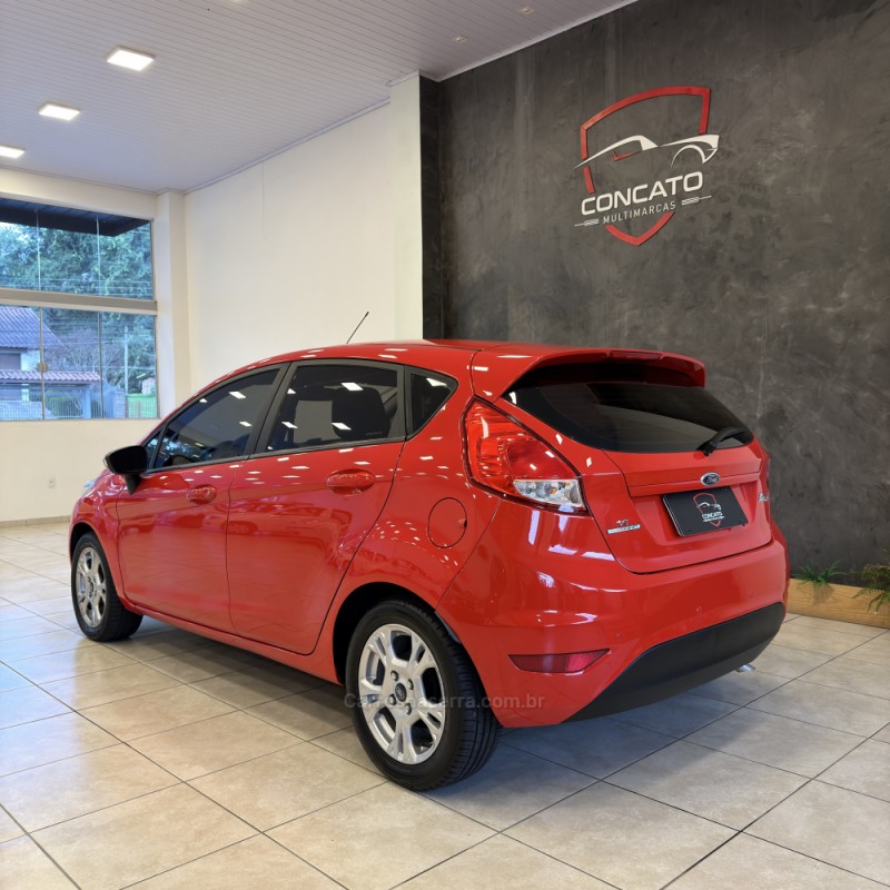 FIESTA 1.6 SE HATCH 16V FLEX 4P AUTOMÁTICO - 2014 - FARROUPILHA