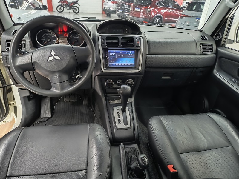 PAJERO TR4 2.0 4X4 16V 140CV FLEX 4P AUTOMÁTICO - 2010 - CAXIAS DO SUL