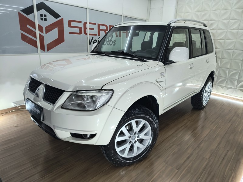 pajero tr4 2.0 4x4 16v 140cv flex 4p automatico 2010 caxias do sul