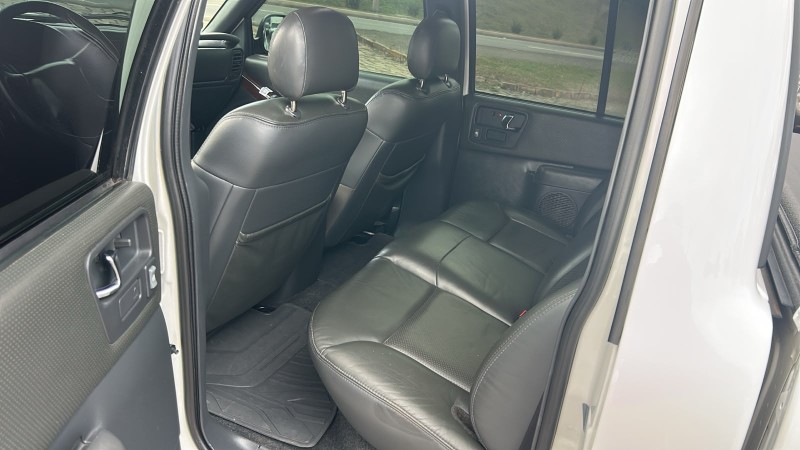 S10 2.4 MPFI EXECUTIVE 4X2 CD 8V FLEX 4P MANUAL - 2011 - FARROUPILHA
