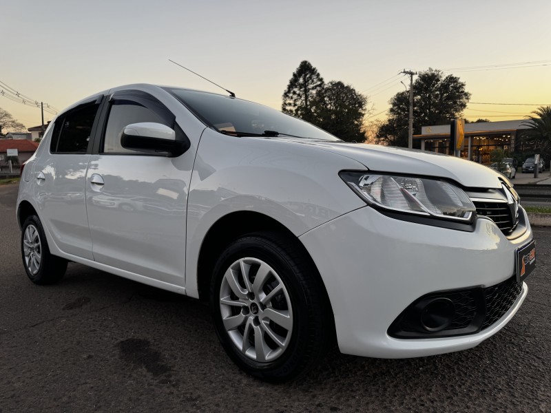 SANDERO 1.0 EXPRESSION 16V FLEX 4P MANUAL - 2015 - DOIS IRMãOS
