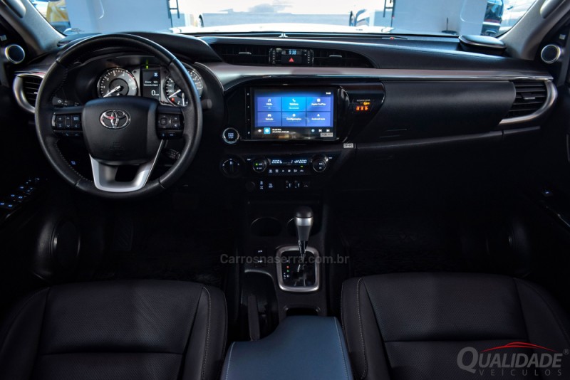 HILUX 2.8 SRX PLUS 4X4 CD TURBO DIESEL 4P AUTOMÁTICO - 2024 - SANTA CRUZ DO SUL