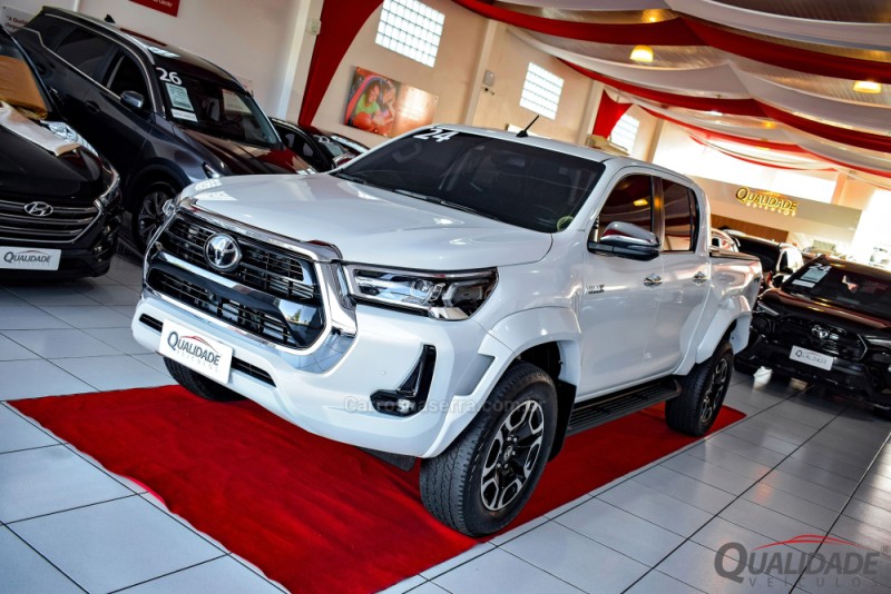 HILUX 2.8 SRX PLUS 4X4 CD TURBO DIESEL 4P AUTOMÁTICO - 2024 - SANTA CRUZ DO SUL