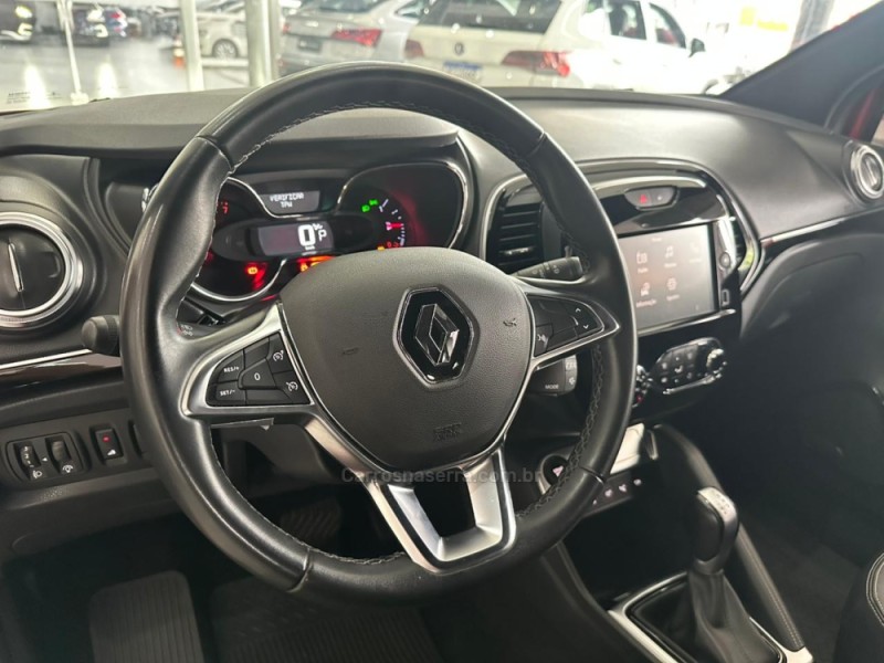 CAPTUR 1.3 ICONIC 16V TURBO FLEX 4P AUTOMÁTICO - 2022 - NOVO HAMBURGO