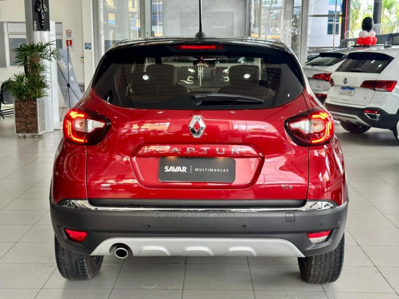CAPTUR 1.3 ICONIC 16V TURBO FLEX 4P AUTOMÁTICO - 2022 - NOVO HAMBURGO