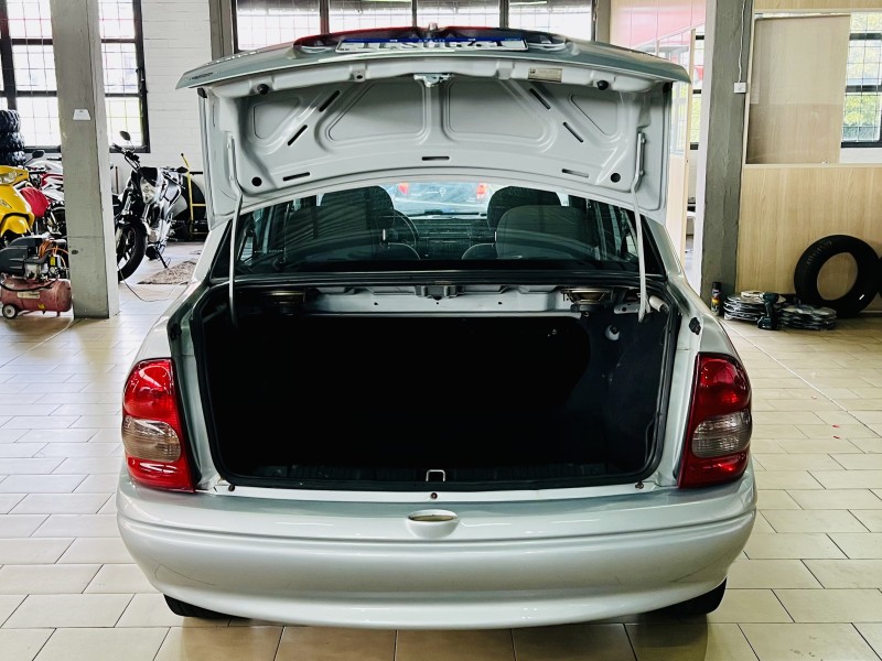 CORSA 1.0 MPFI CLASSIC 8V GASOLINA 4P MANUAL - 2004 - CAXIAS DO SUL