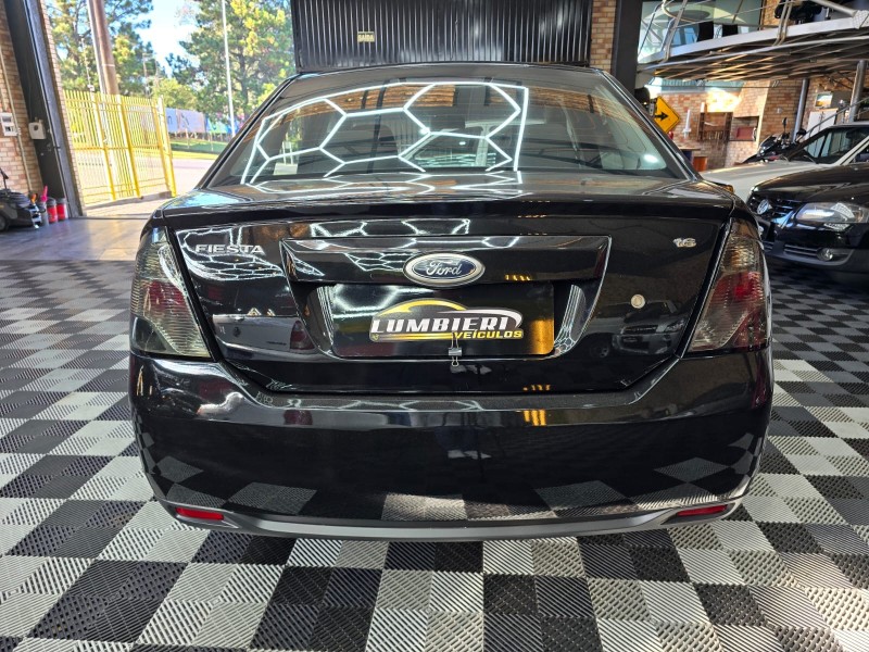 FIESTA 1.6 MPI SEDAN 8V FLEX 4P MANUAL - 2011 - FARROUPILHA