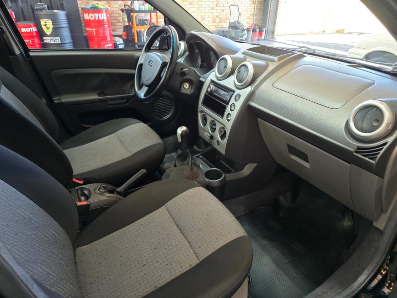FIESTA 1.6 MPI SEDAN 8V FLEX 4P MANUAL - 2011 - FARROUPILHA