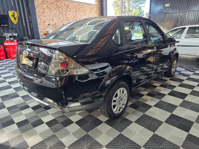 FIESTA 1.6 MPI SEDAN 8V FLEX 4P MANUAL - 2011 - FARROUPILHA