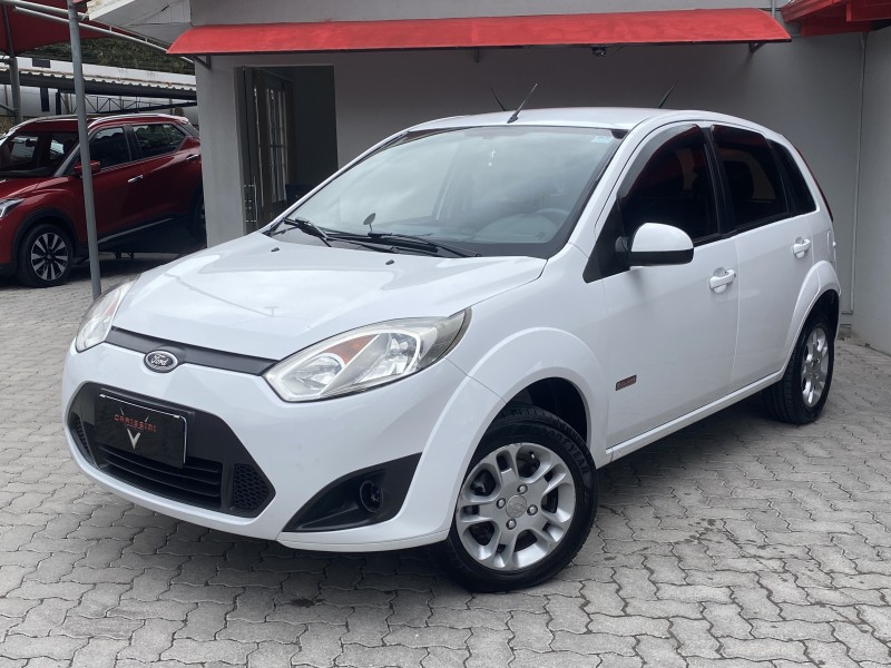 fiesta 1.6 mpi hatch 8v flex 4p manual 2013 carlos barbosa