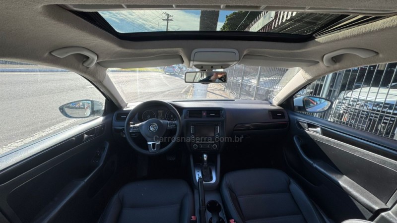JETTA 2.0 COMFORTLINE FLEX 4P TIPTRONIC - 2012 - CAXIAS DO SUL