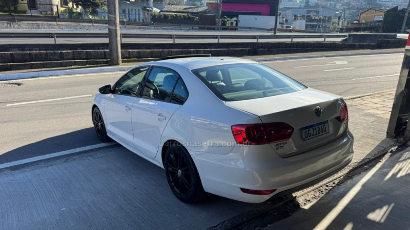 JETTA 2.0 COMFORTLINE FLEX 4P TIPTRONIC - 2012 - CAXIAS DO SUL