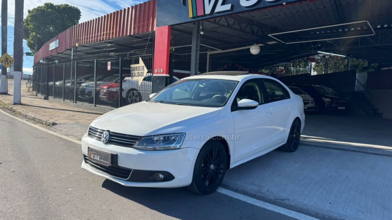 JETTA 2.0 COMFORTLINE FLEX 4P TIPTRONIC - 2012 - CAXIAS DO SUL