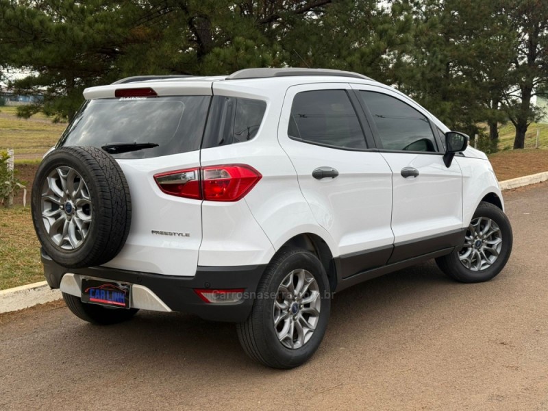 ECOSPORT 1.6 FREESTYLE 16V FLEX 4P MANUAL - 2014 - VACARIA