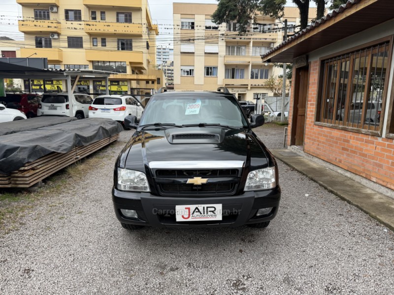 S10 2.4 MPFI ADVANTAGE 4X2 CD 8V GASOLINA 4P MANUAL - 2009 - GARIBALDI