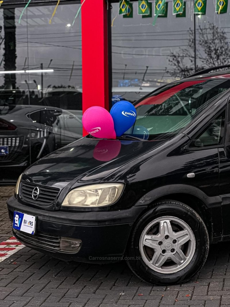 ZAFIRA 2.0 MPFI CD 8V GASOLINA 4P MANUAL - 2003 - CANELA