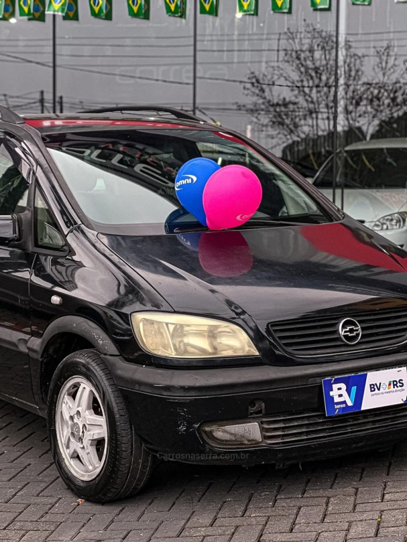ZAFIRA 2.0 MPFI CD 8V GASOLINA 4P MANUAL - 2003 - CANELA