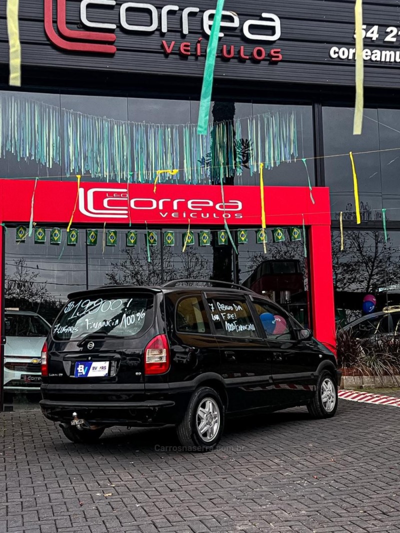 ZAFIRA 2.0 MPFI CD 8V GASOLINA 4P MANUAL - 2003 - CANELA