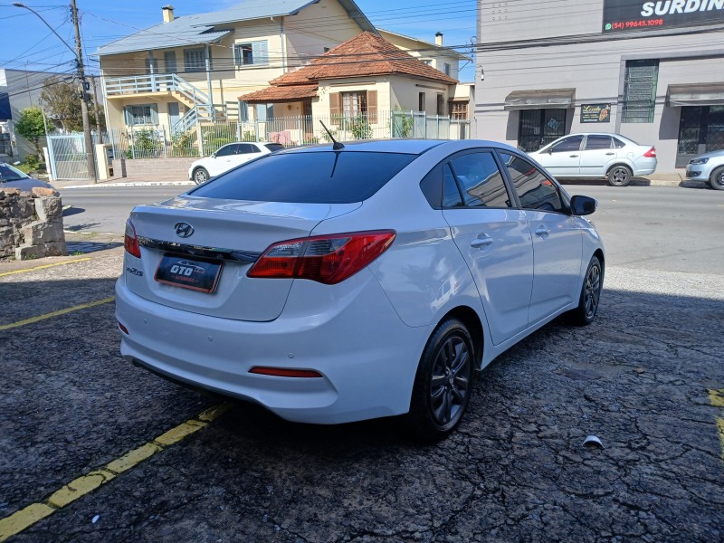 HB20S 1.0 COMFORT 12V FLEX 4P MANUAL - 2015 - FARROUPILHA