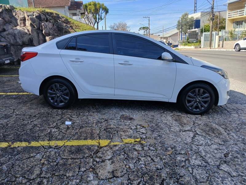 HB20S 1.0 COMFORT 12V FLEX 4P MANUAL - 2015 - FARROUPILHA