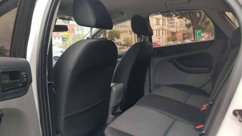 FOCUS 2.0 GLX 16V FLEX 4P MANUAL - 2013 - CAXIAS DO SUL