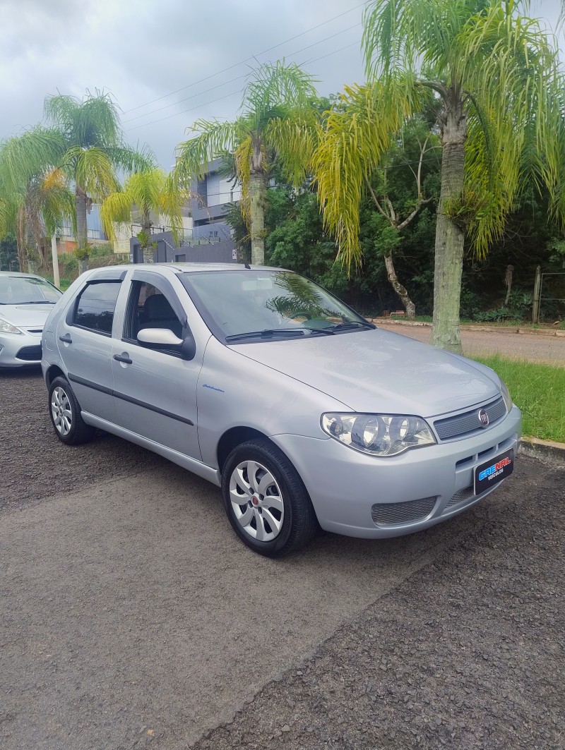 PALIO 1.0 MPI FIRE CELEBRATION ECONOMY 8V FLEX 4P MANUAL