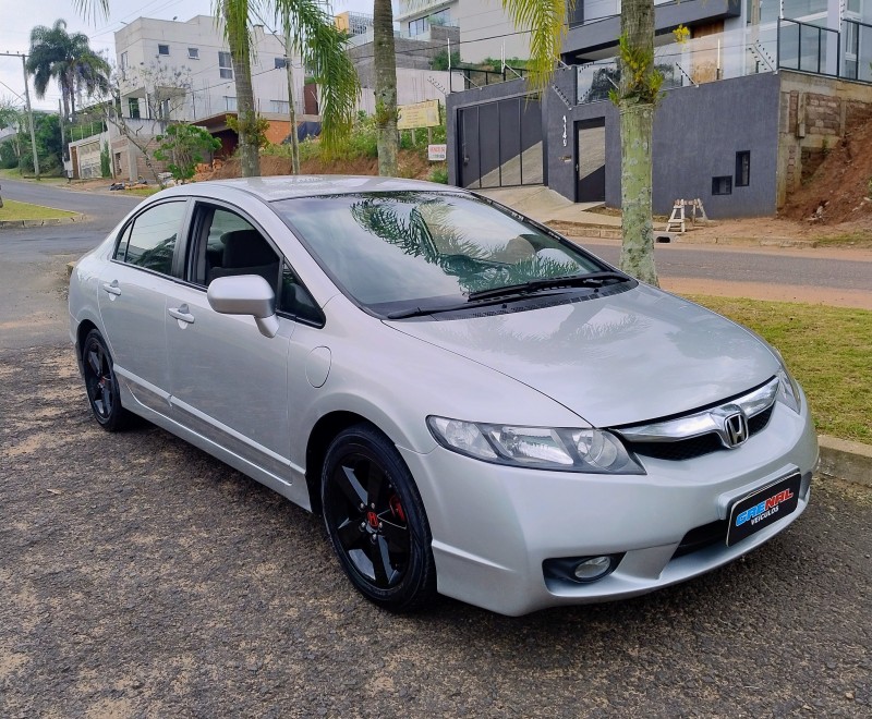 CIVIC 1.8 LXS 16V FLEX 4P MANUAL - 2010 - CAMPO BOM